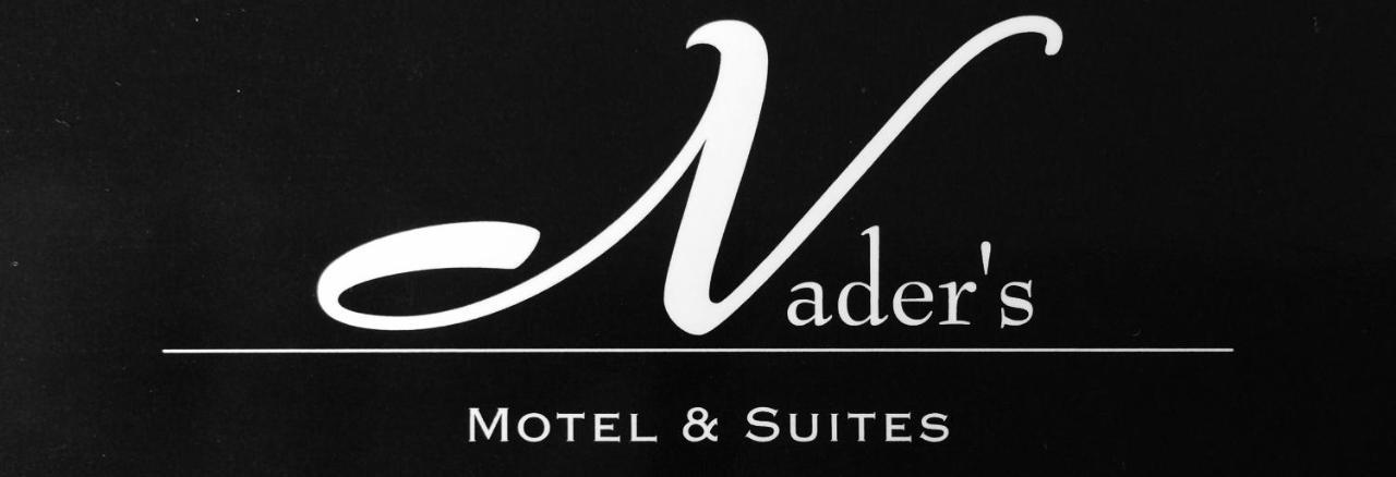 Nader'S Motel & Suites Ладингтон Екстер'єр фото